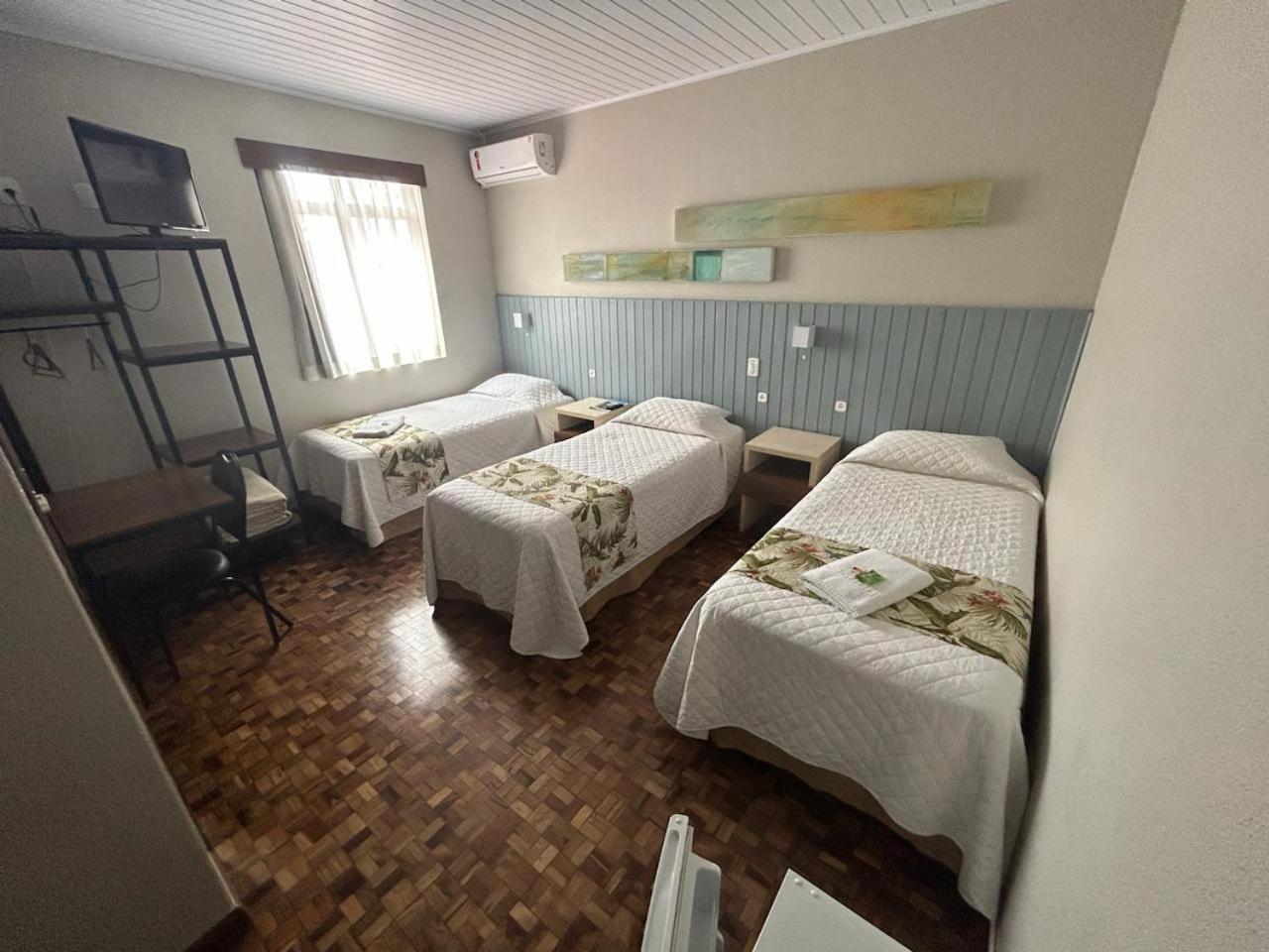 Hotel Pax 蓬塔格罗萨 外观 照片